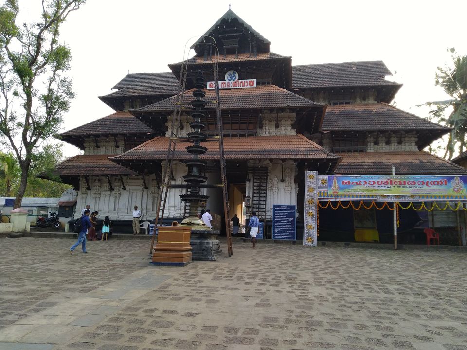 Photo of A Solo Trip to Thrissur - Exploring Temples and Beaches 1/7 by Roopitha Mallakki