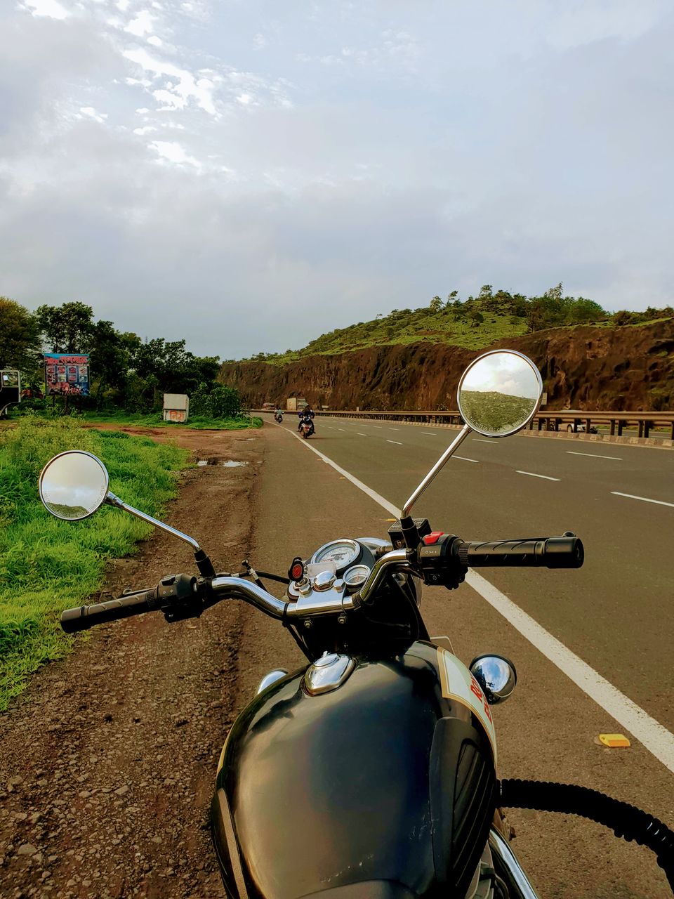 Photo of Solo bag-packing through Lonavala, Pune, Panchgani and Mumbai: Monsoon Gateway of Maharashtra by Ajit Sharma
