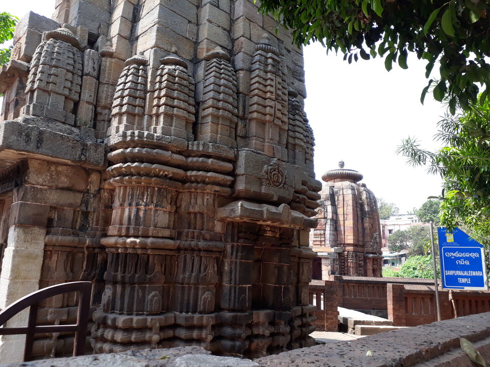 Photo of Sampurna Jaleswara Temple, Gouri Nagar, Old Town, Bhubaneswar, Odisha, India by Siva Prasad