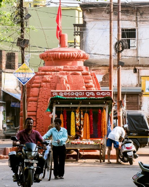 Photo of Gouri Shankar Shiva Temple, Bindu Sagar Road, Gouri Nagar, Old Town, Bhubaneswar, Odisha, India by Siva Prasad
