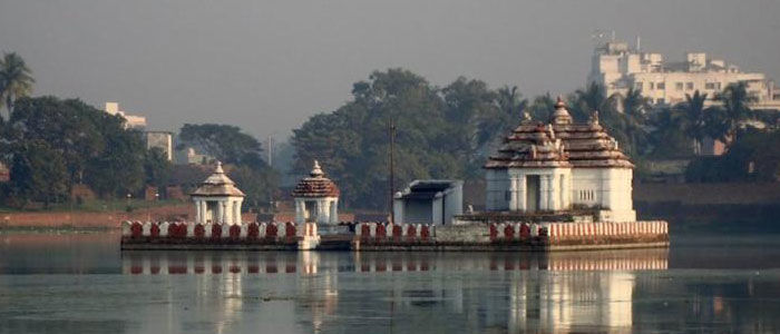 Photo of Bindu Sagar, Old Town, Bhubaneswar, Odisha by Siva Prasad