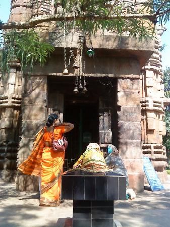 Photo of Nageshwar Temple, Nageswar Tangi, Old Town, Bhubaneswar, Odisha, India by Siva Prasad
