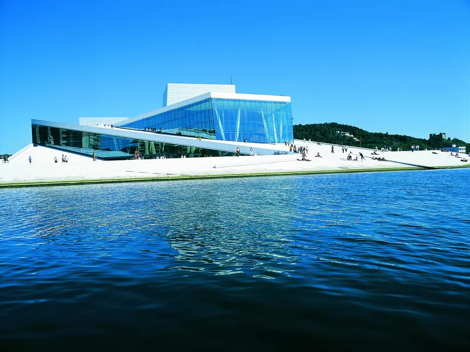 Photo of Operahuset (Oslo Opera House), Kirsten Flagstads Plass, Oslo, Norway by Jess 