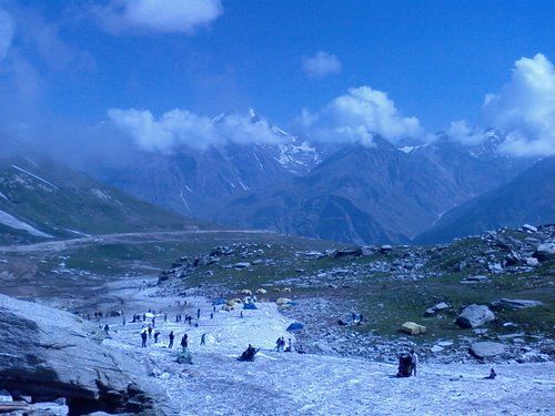 Photo of Rohtang La, Himachal Pradesh, India by Sushant Panda
