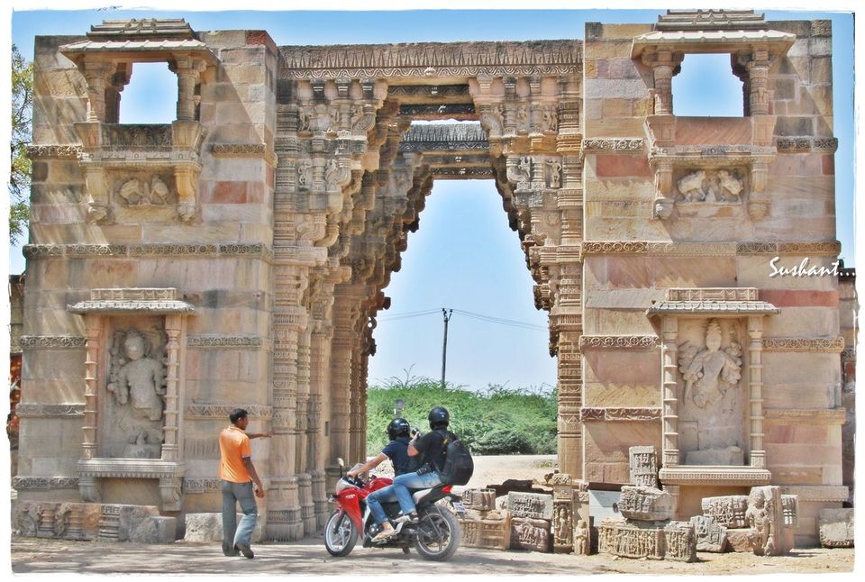 Photo of Exploring Rann of Kutch & Little Rann of Kutch on Motorbike 7/18 by Sushant Panda