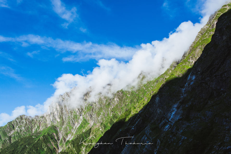 Photo of Valley of flowers National park, Ghangaria, Uttarakhand, India by Kangkan Thakuria