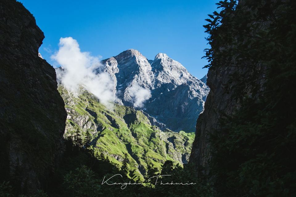 Photo of Valley of flowers National park, Ghangaria, Uttarakhand, India by Kangkan Thakuria