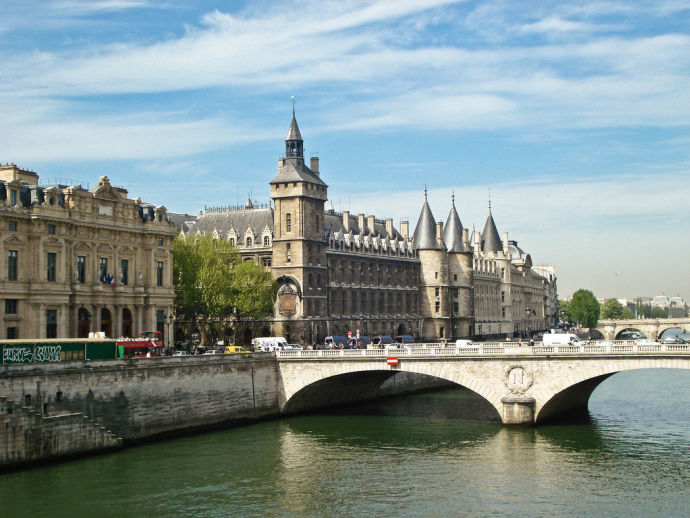 Photo of La Conciergerie, Boulevard du Palais, Paris, France by Valerie Fidan