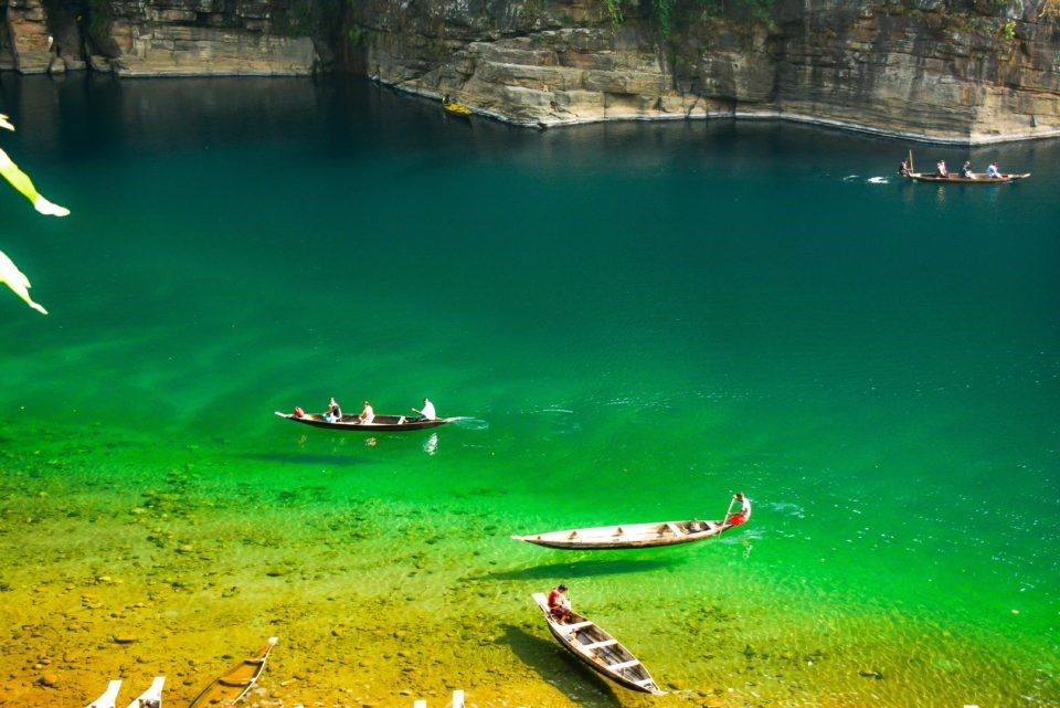 Photo of Dawki, Meghalaya, India by Himalayan Travel Corporation