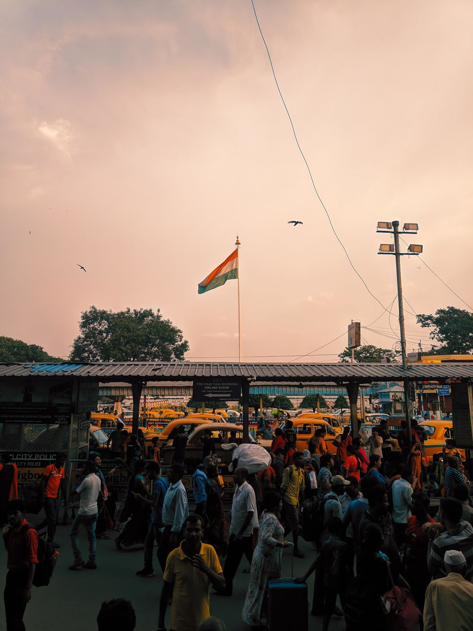 Photo of Experience kolkata at it's best during Puja festival by Sangeet Rao