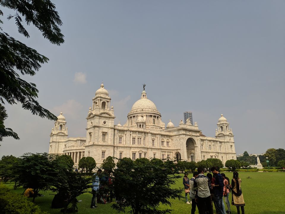 Photo of Experience kolkata at it's best during Puja festival by Sangeet Rao