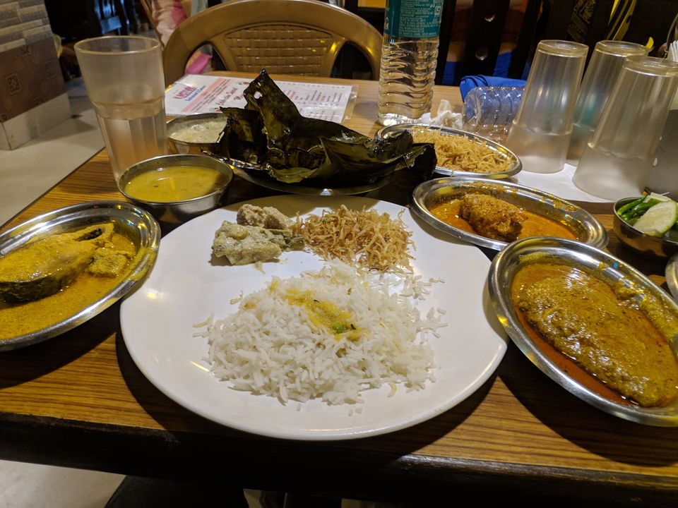 Photo of Experience kolkata at it's best during Puja festival by Sangeet Rao
