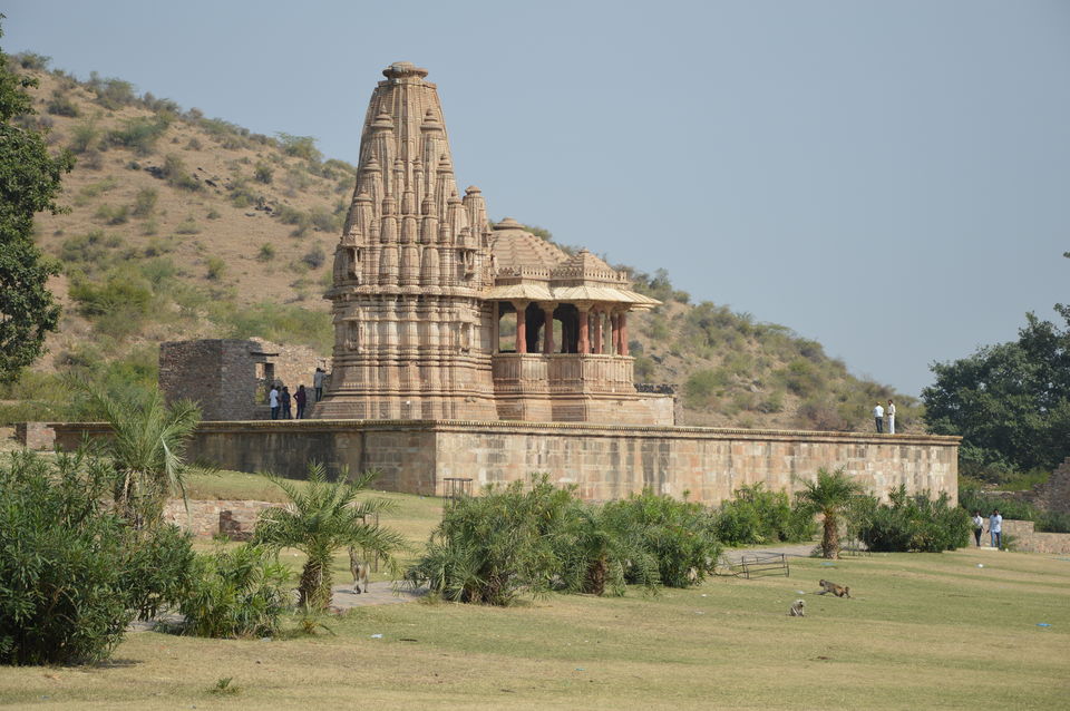 Photo of Experiencing Bhangarh 8/12 by Aayush Kulshreshtha