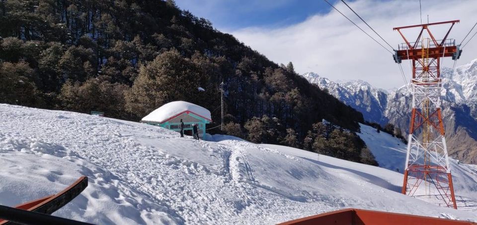 Photo of Auli Skiing, Auli Road, Auli Laga Salude, Uttarakhand, India by itchyfeet