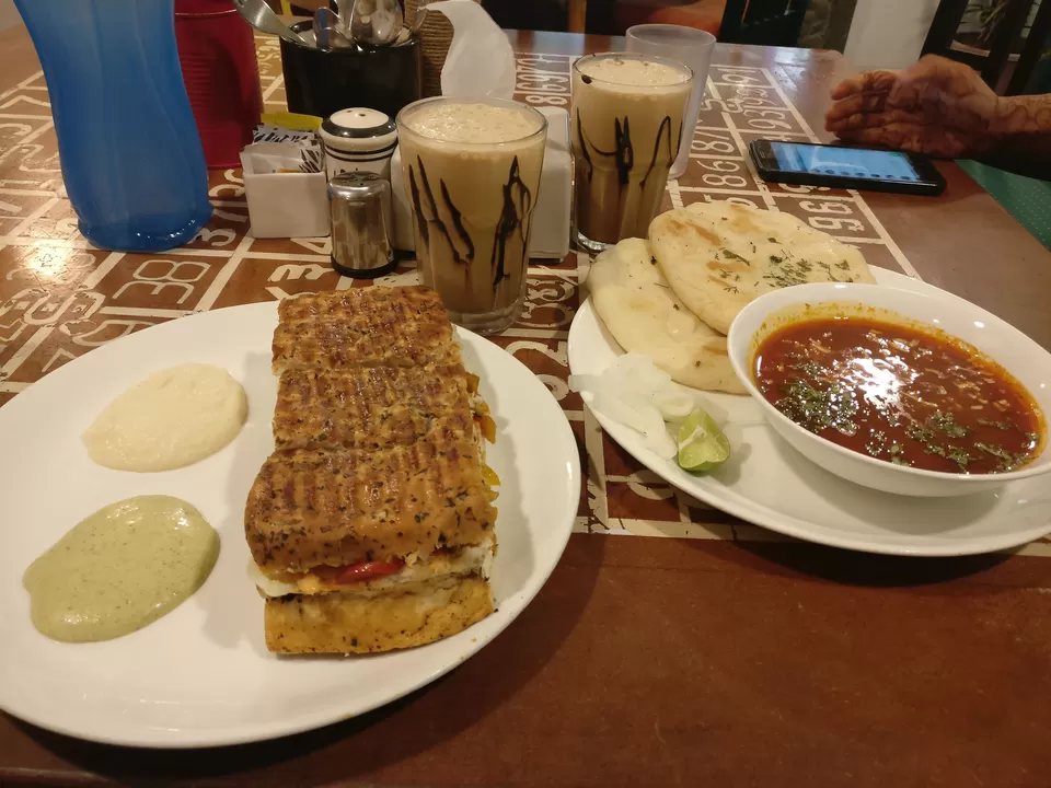 Photo of F.S.B, Opposite Patrakar Bhawan, Dhantoli, Nagpur, Maharashtra, India by itchyfeet