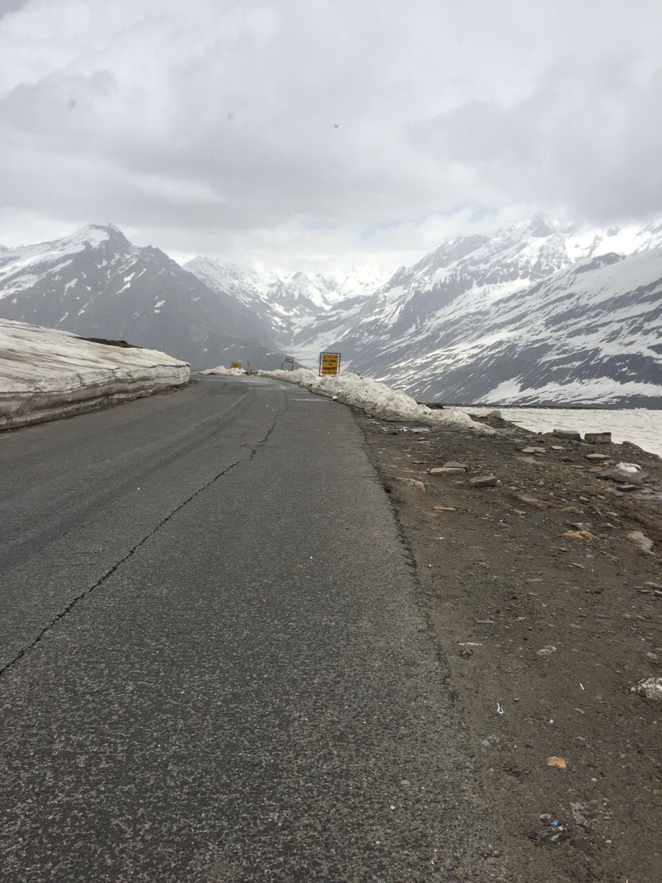 Photo of Leh Manali Hy, Leh Manali Highway, Burwa, Himachal Pradesh, India by Nomadicnesters