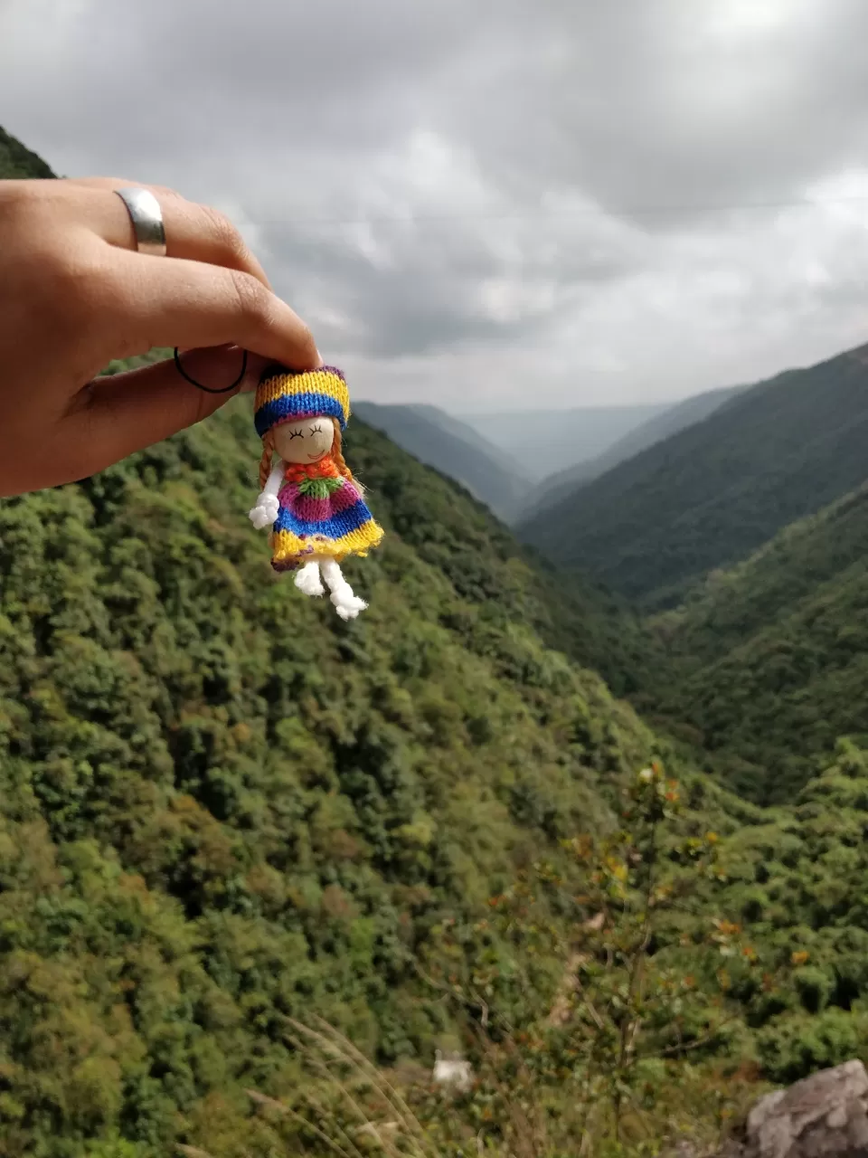 Photo of Mawkdok Dympep Valley View Point, Cherrapunjee, Meghalaya, India by Bhakti Prabhu