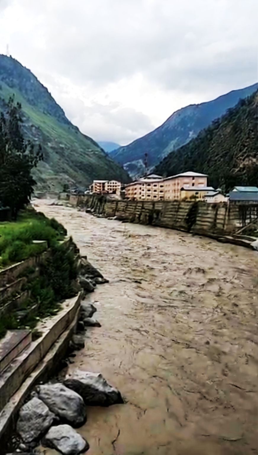 Photo of Spiti River by TurtleXplores
