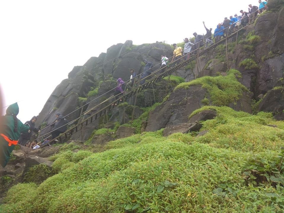 Photo of kalsubai Treking And Camping, Bari, Maharashtra, India by Juhi Issar