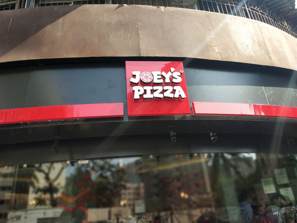 Photo of Round The Corner Swing By The Place In Andheri DN Nagar (Mumbai) To Unwind Pizza Craving by Juhi Issar