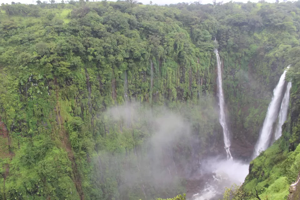 Photo of Thoseghar Waterfall, Thoseghar, Maharashtra, India by Arjun