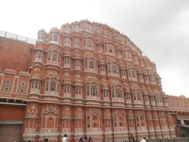 Photo of Hawa Mahal, Hawa Mahal Road, Badi Choupad, Pink City, Jaipur, Rajasthan, India by letsflipflop