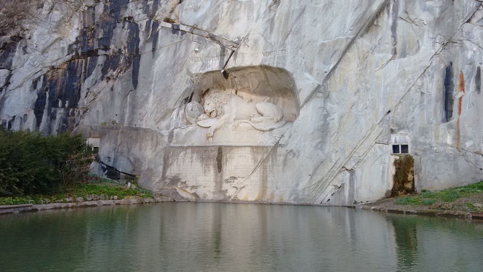 Photo of Lion Monument, Denkmalstrasse, Lucerne, Switzerland by letsflipflop