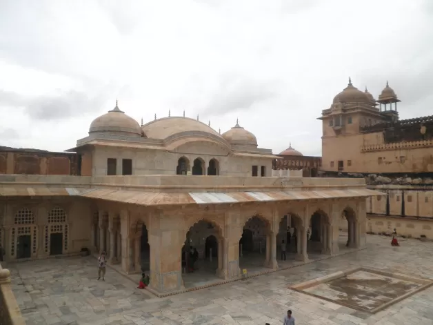 Photo of Nahargarh Fort, Jaipur, Rajasthan, India by letsflipflop