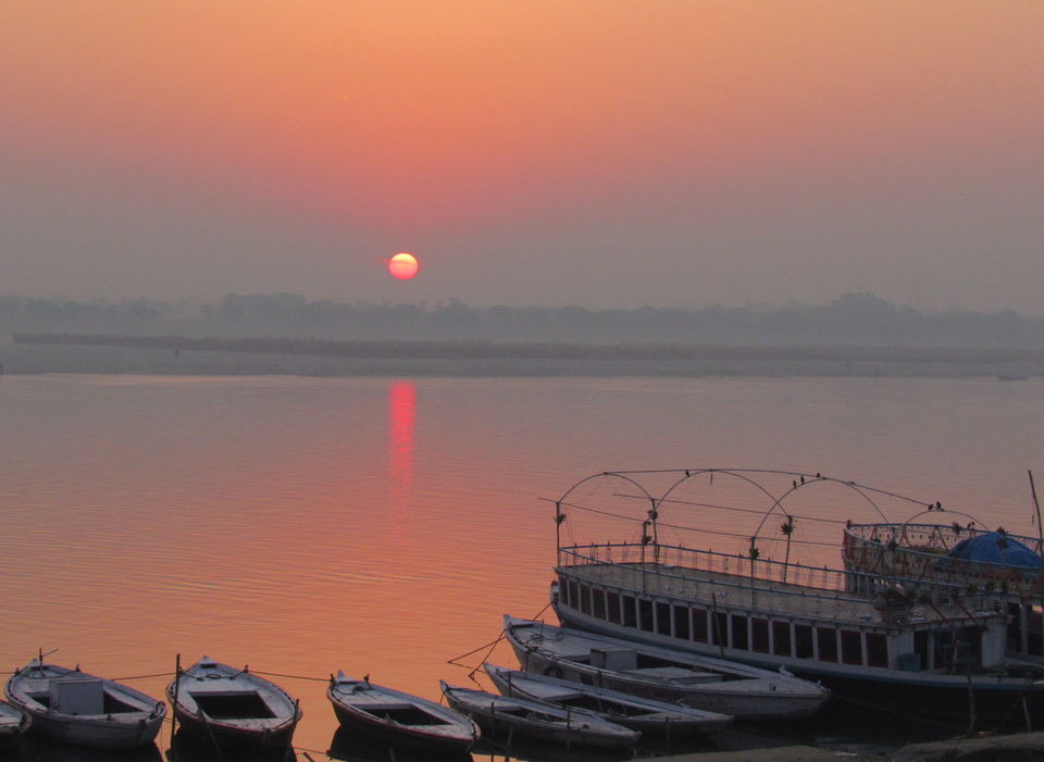 Photo of My fifth trip to Varanasi: On a mission to find meaning to the choas 1/5 by Deepti Khera