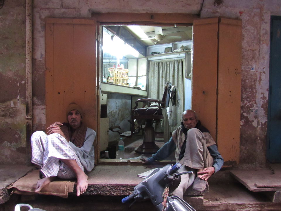 Photo of My fifth trip to Varanasi: On a mission to find meaning to the choas 3/5 by Deepti Khera