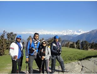 Photo of A Trek to Deoriatal and Chandrashila - rebond with friends and the Himalayas 3/28 by Srijita Kundu