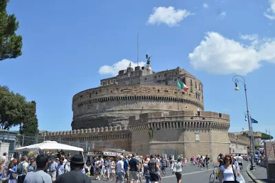 Photo of Castel Sant'Angelo Inn, Via Pietro Cavallini, Rome, Metropolitan City of Rome, Italy by Hardik Khandelwal