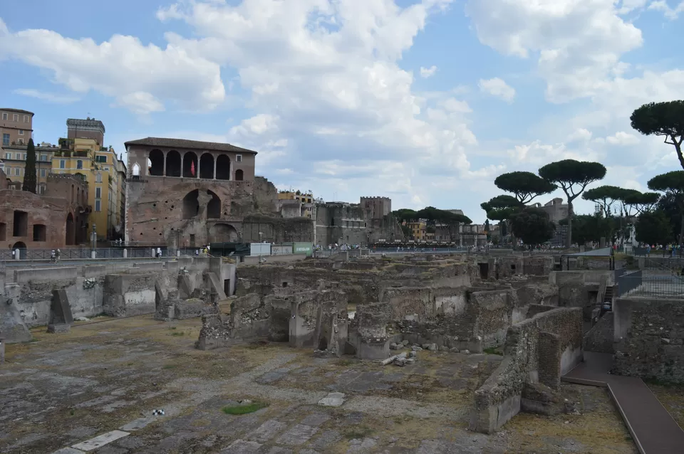 Photo of Roman Forum, Via della Salara Vecchia, Rome, Metropolitan City of Rome, Italy by Hardik Khandelwal