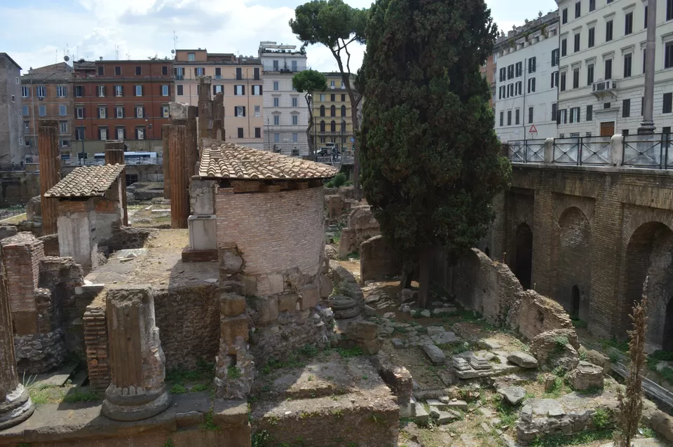 Photo of Roman Forum, Via della Salara Vecchia, Rome, Metropolitan City of Rome, Italy by Hardik Khandelwal