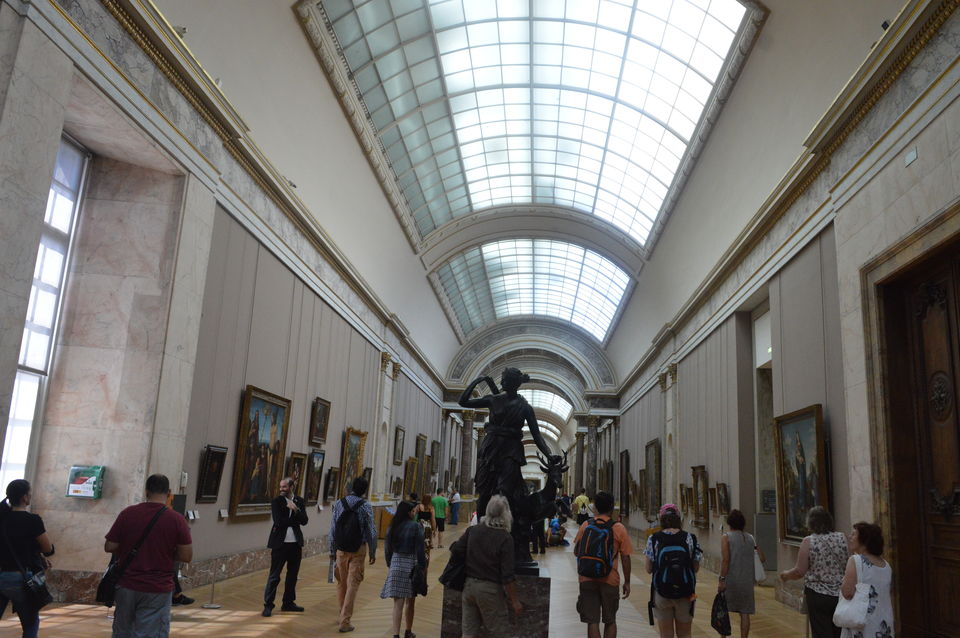 Photo of Louvre Museum, Rue de Rivoli, Paris, France by Hardik Khandelwal