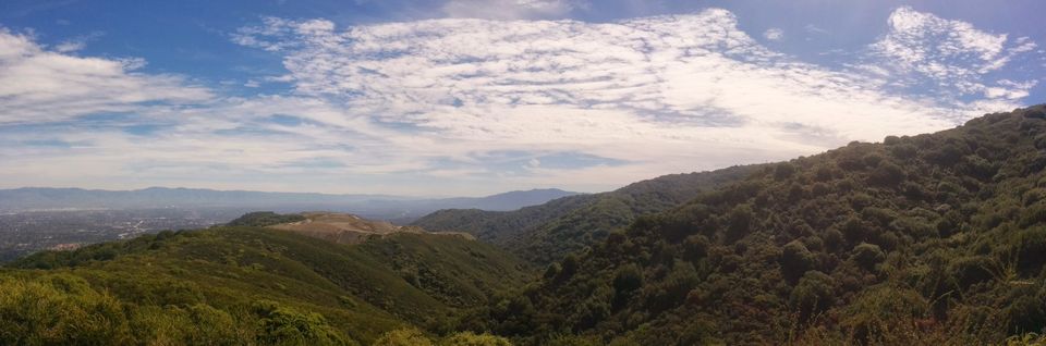 Photo of Hiking up black mountain (Bay Area) 1/7 by Akshat Harbola