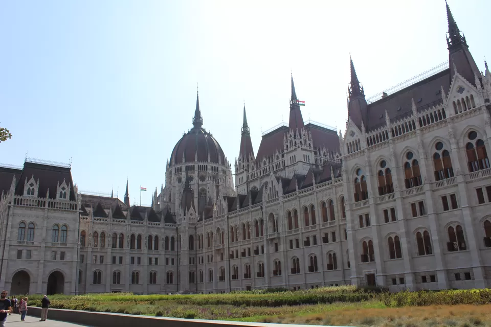 Photo of Hungarian Parliament Building, Budapest, Kossuth Lajos tér, Hungría by aditi.paliwal022