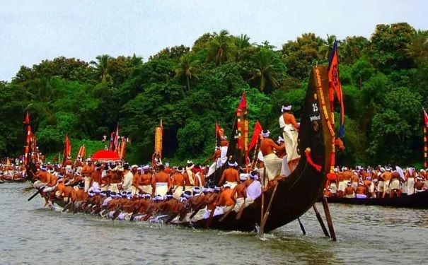 Photo of Top 8 Places/Tourist Attractions/Points of Interest to Visit in Kerala by Aditi & Deepak
