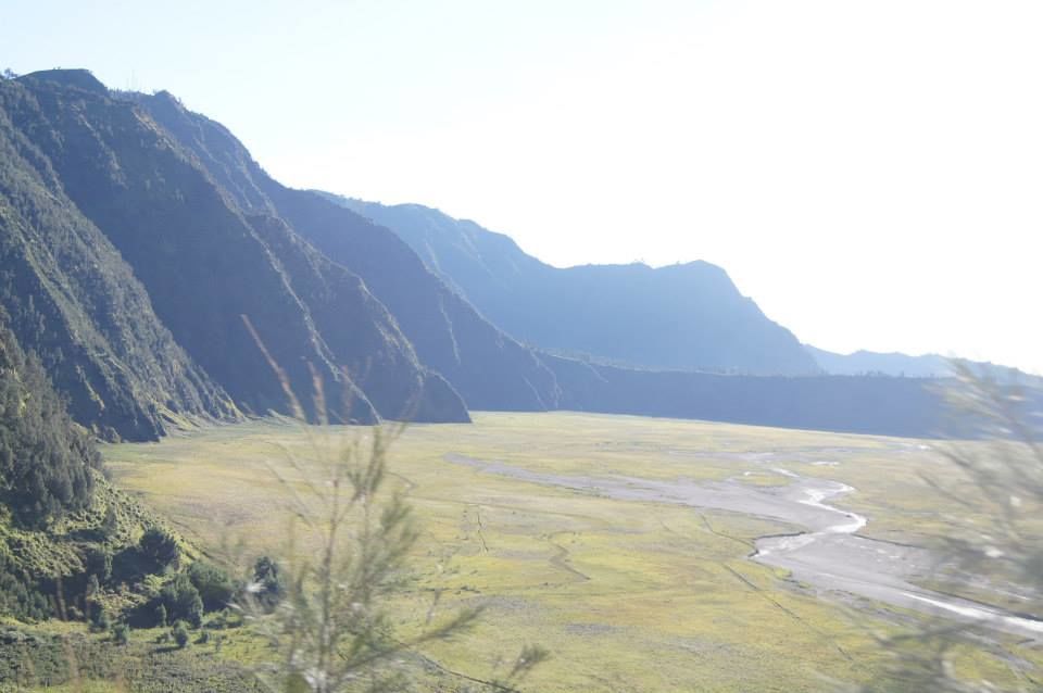 Photo of Hiking the active volcano, Mt. Bromos 7/9 by PG
