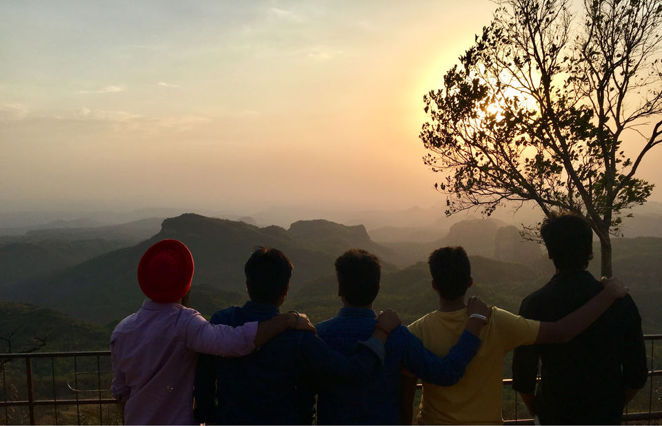 Photo of Pachmarhi - Hill Station with highest point of Madhya Pradesh. by KARAN GOYAL