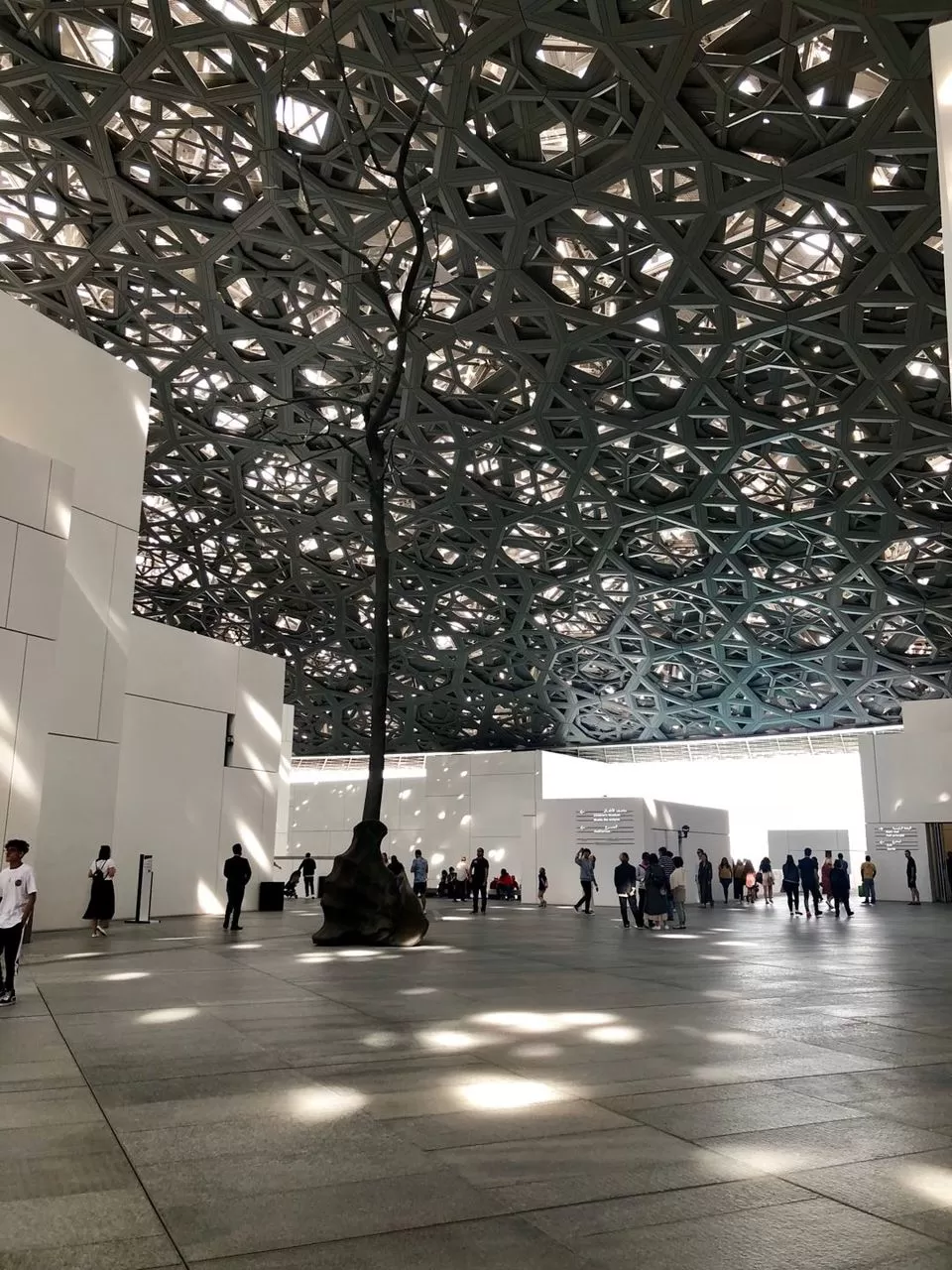Photo of Louvre Abu Dhabi - 阿布扎比 - 阿拉伯联合酋长国 by Tushita 
