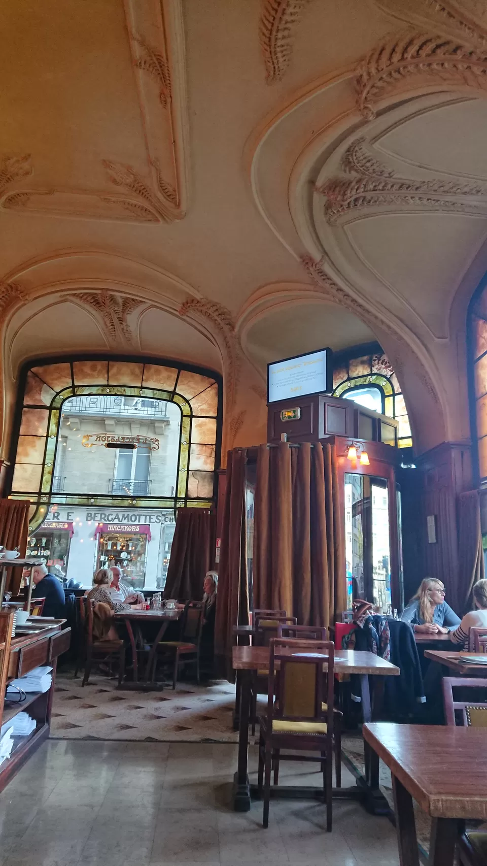 Photo of Brasserie Excelsior Reims, Place Drouet d'Erlon, Reims, France by Ruchira Karkhanis