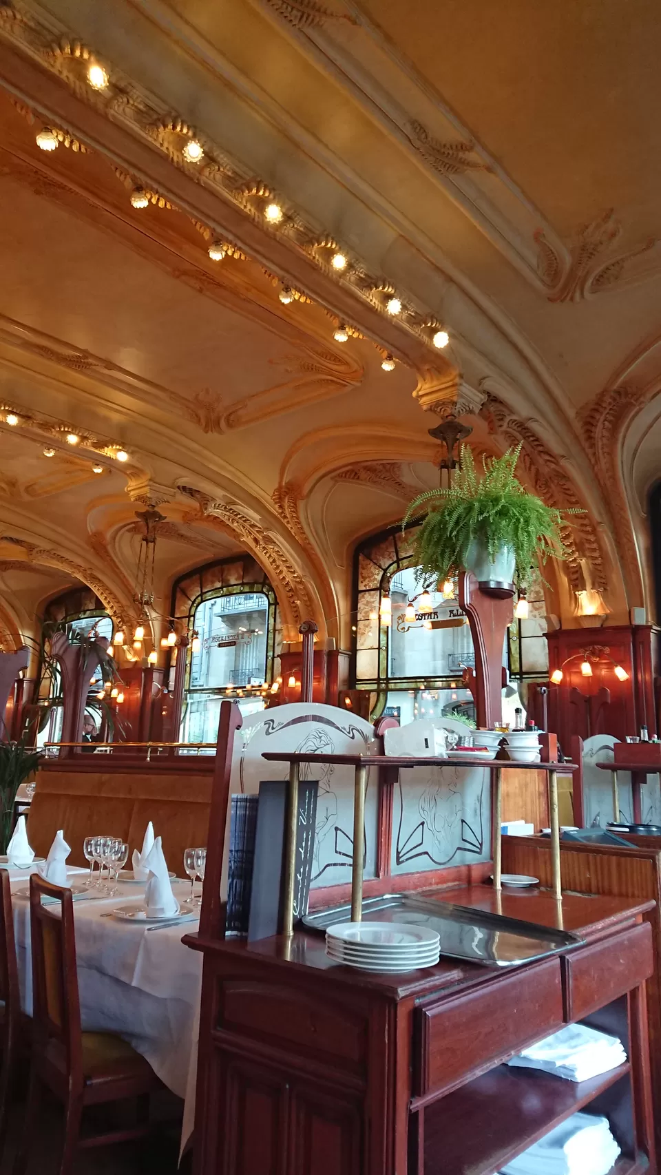 Photo of Brasserie Excelsior Reims, Place Drouet d'Erlon, Reims, France by Ruchira Karkhanis