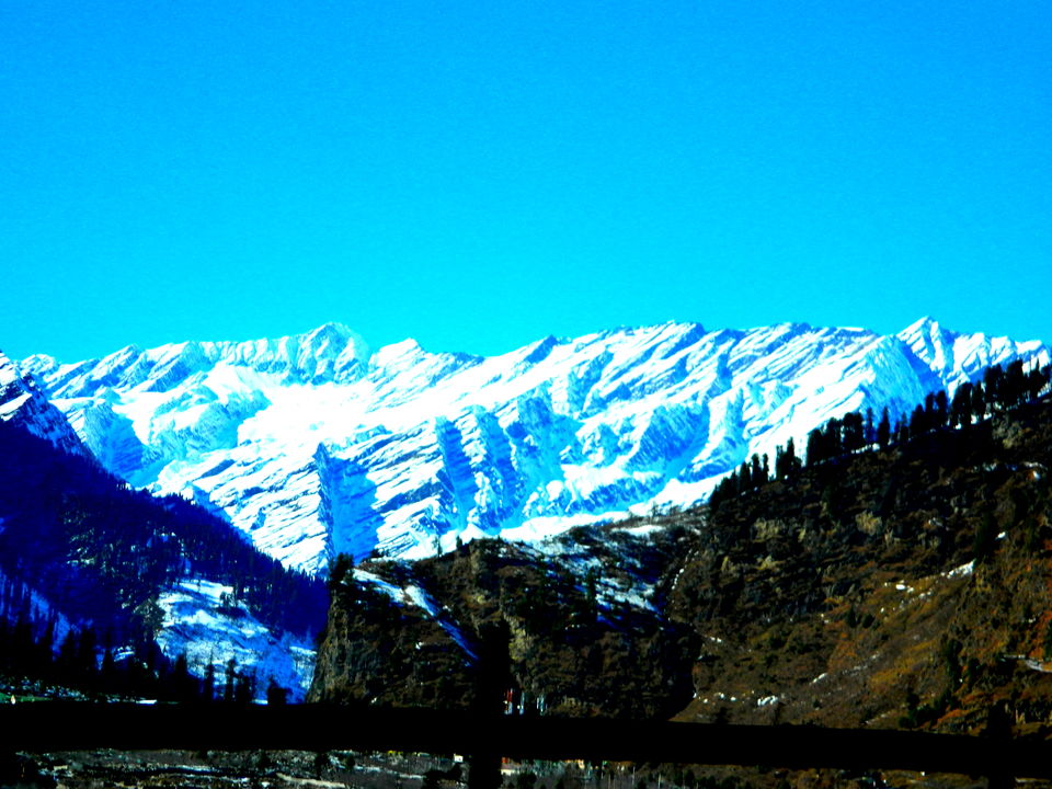 Photo of Romantic holiday in Manali 16/37 by Amit Sarma