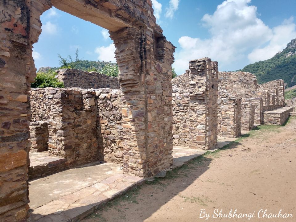 Photo of Bhangarh Fort, Rajasthan 4/25 by Shubh