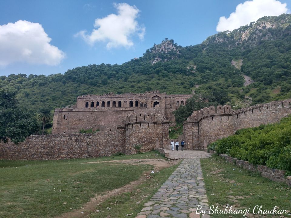 Photo of Bhangarh Fort, Rajasthan by Shubh