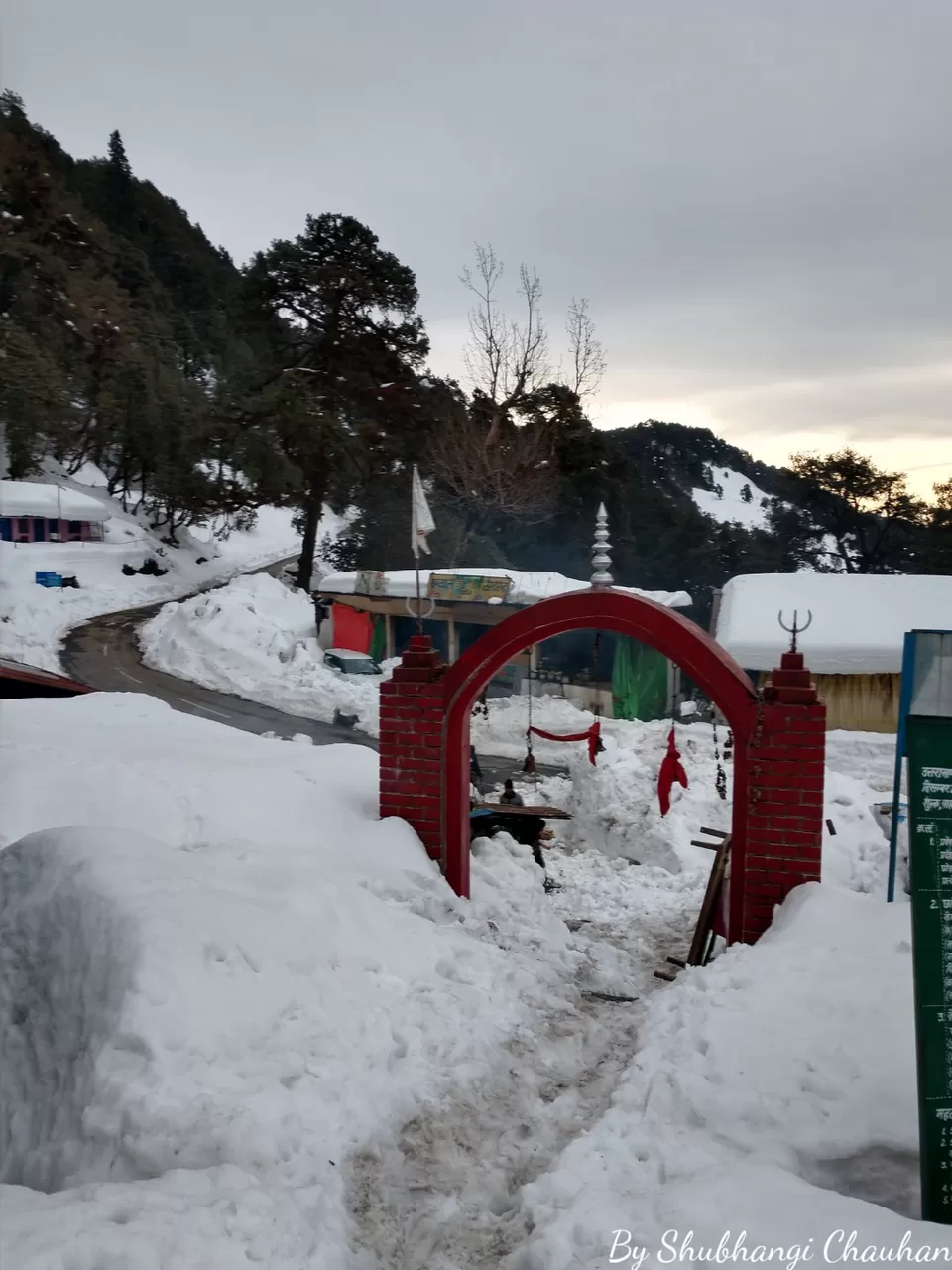 Photo of Winter Trek to Deoria Tal, Chopta, Tungnath and Chandrashila by Shubh