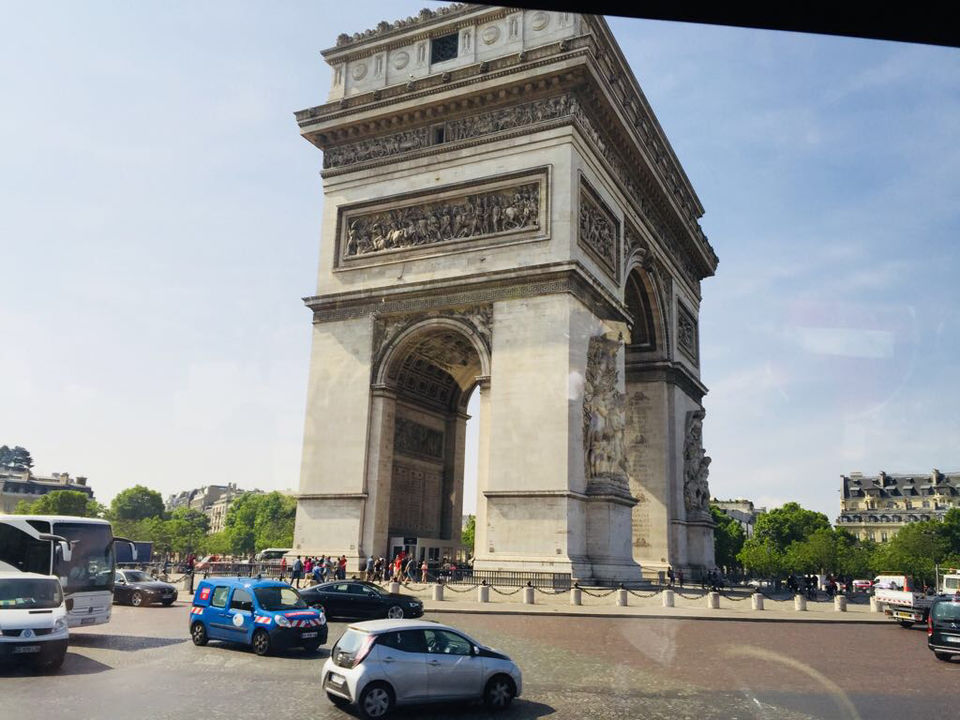 Photo of Paris, France by Sadhna Bourai