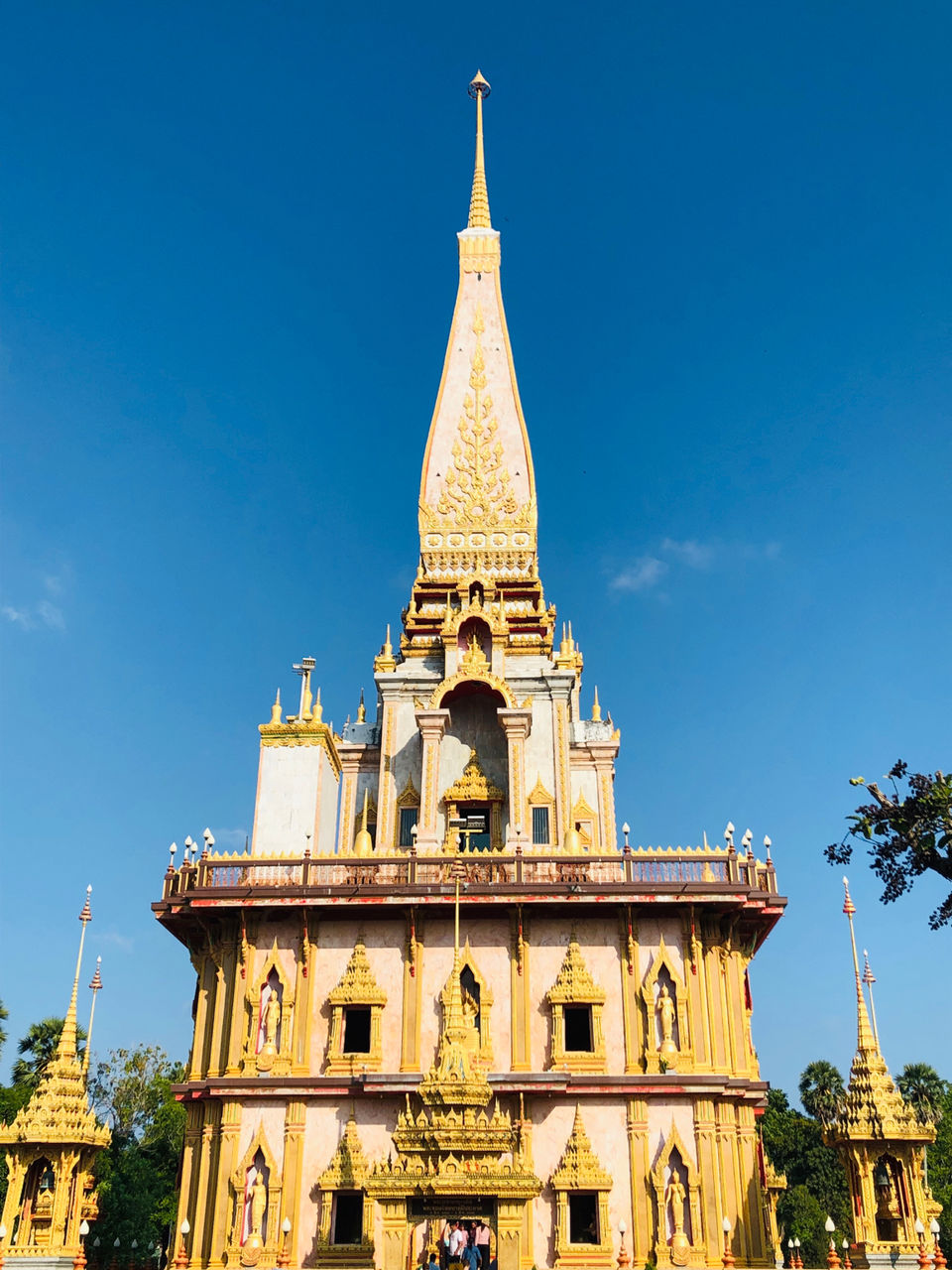 Photo of Wat Chalong Temple, Chao Fah Tawan Tok Road, Chalong, Mueang Phuket District, Phuket, Thailand by Marigold Odyssey