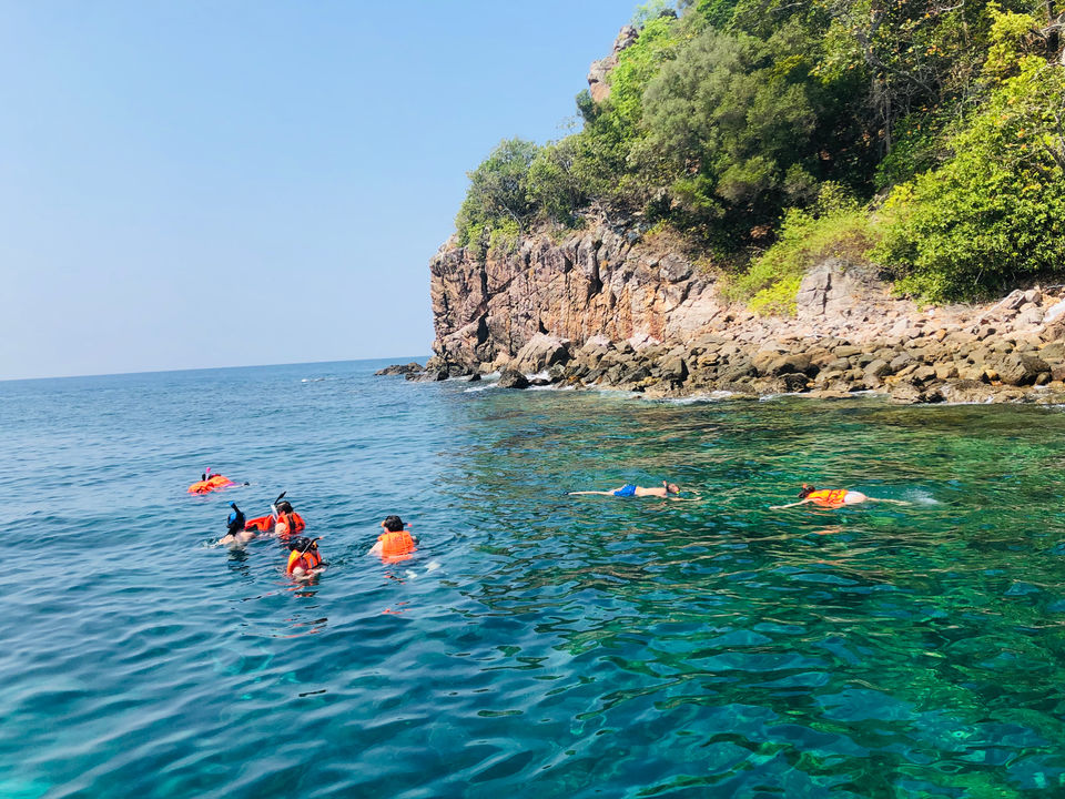 Photo of Phi Phi Islands, Krabi, Thailand by Marigold Odyssey